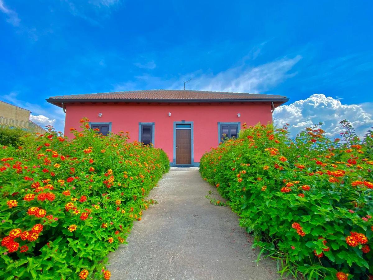 Cs Villa Fronte Etna Centuripe Buitenkant foto